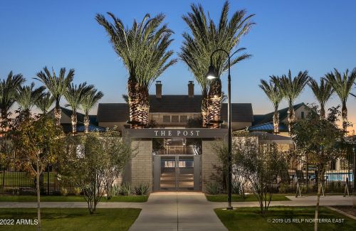 25826 20 Ln, Phoenix AZ 85085-1714 exterior