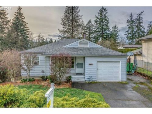 15315 Arista Dr, Portland, OR 97267-2656