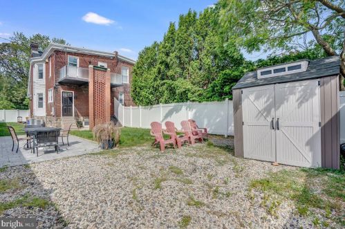 5817 Henry Ave, Philadelphia PA  19128-1702 exterior