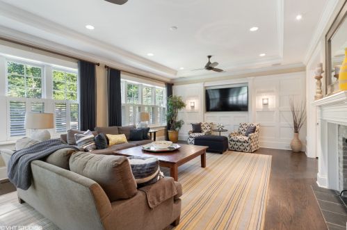 6852 Tonty Ave, Chicago IL 60646-1338 exterior