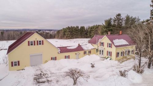 231 River Rd, Augusta, ME 04330-1060