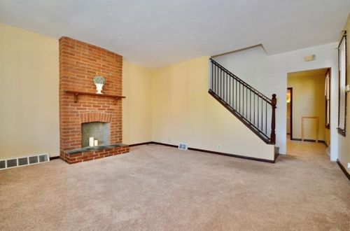 516 Marie Ave, Pittsburgh PA  15202-2404 exterior