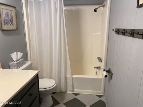 5712 Diamond K St, Tucson AZ 85713-4467 exterior