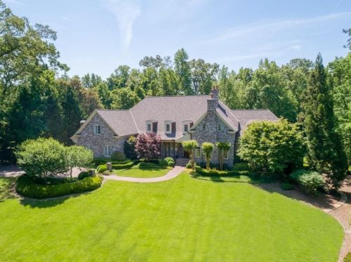 1190 Garmon Rd, Atlanta, GA 30327-4402