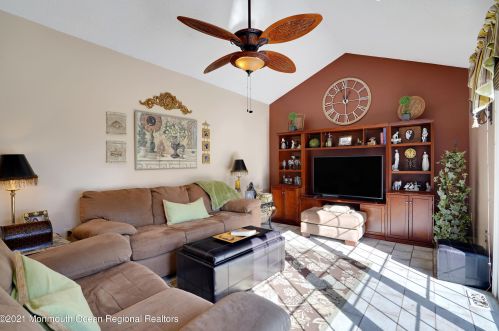 4 Cardinal Ct, Old Bridge NJ 08857-2793 exterior