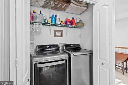 5235 Bessley Pl, Alexandria VA 22304-8646 exterior