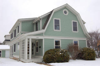 3965 Stowell Ave, Milwaukee WI  53211-2461 exterior