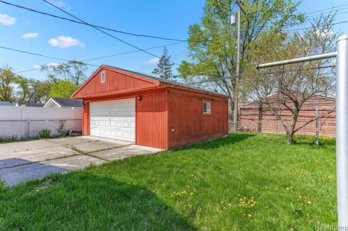 4964 Monroe St, Dearborn Heights MI  48125-2525 exterior