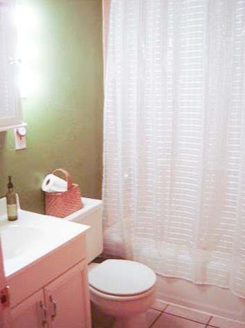 3246 81st St, Milwaukee WI  53219-3539 exterior