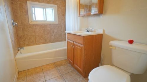 77 Humbert, Springfield MA 01109-2229 exterior