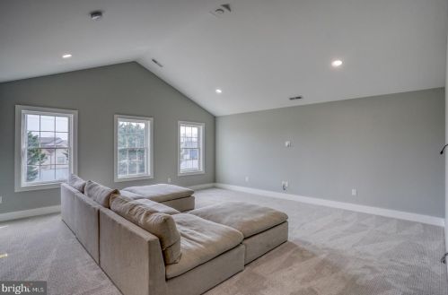 1 Ashburn Dr, Lewes DE 19958-9759 exterior