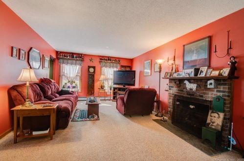 79 Bush Hl Rd, Exeter CT 06249-1210 exterior