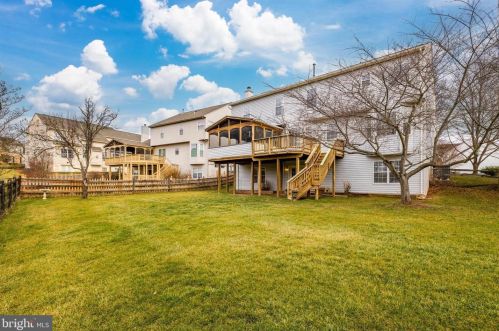 43195 Parkers Rdg Dr, Leesburg VA 20176-5132 exterior