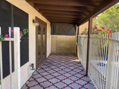 15814 38 Dr, Phoenix AZ 85053-3757 exterior