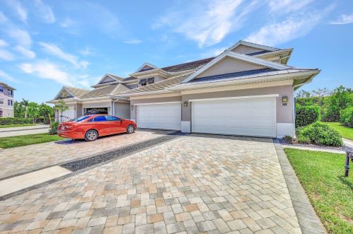 172 Indies Way, Naples, FL 34114-6470