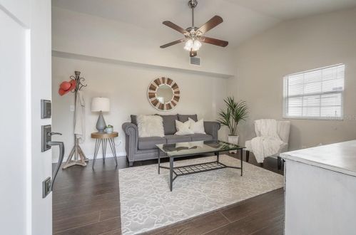 1414 Idlewild Ave, Tampa FL  33604-6838 exterior