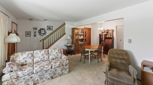 5147 Camelot Ln, Milwaukee WI 53221-3121 exterior