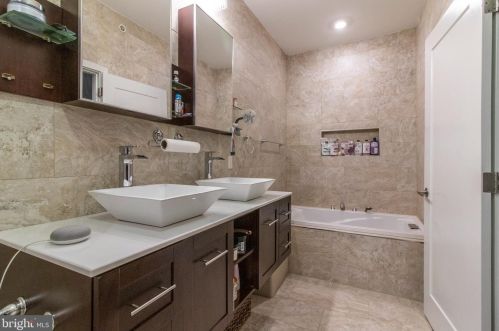 1447 28 St, Philadelphia PA 19121-3619 exterior