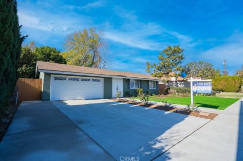 14291 Prospect Ave, Tustin CA  92780-2316 exterior