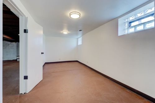 1403 2 Ave, Broadview IL 60153-2212 exterior