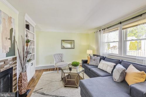 903 Robin Rd, Silver Spring MD  20901-1872 exterior