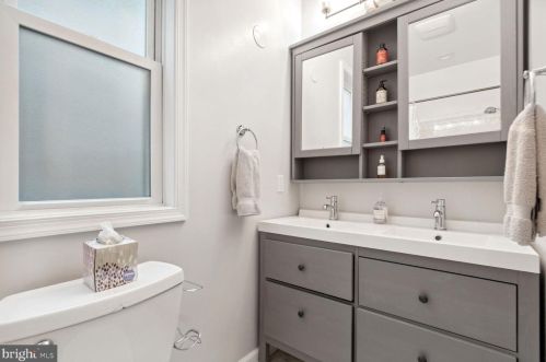 1229 I St, Washington DC  20003-4109 exterior