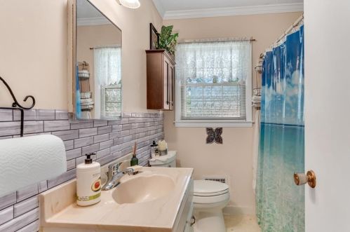 5910 Charles Ln, Austell GA 30106-3127 exterior