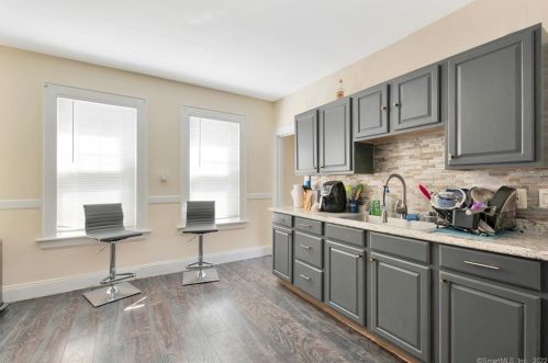 316 Monroe St, New Britain CT 06052-1628 exterior