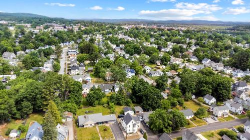 46 Stone St, Concord NH 03301-2766 exterior