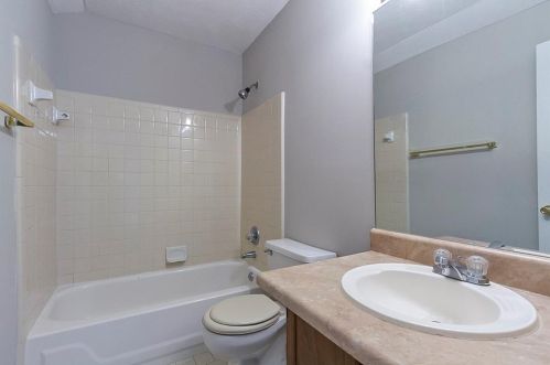 2263 Wellington Cir, Lithonia GA exterior