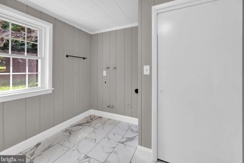 1076 Beck Ml Rd, Hanover PA 17331-9752 exterior