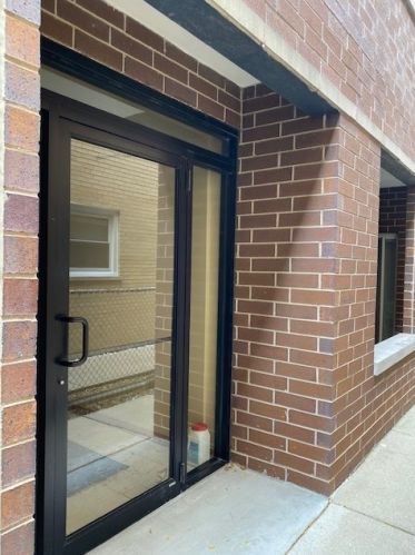 4837 Central Ave, Chicago, IL 60630-3260