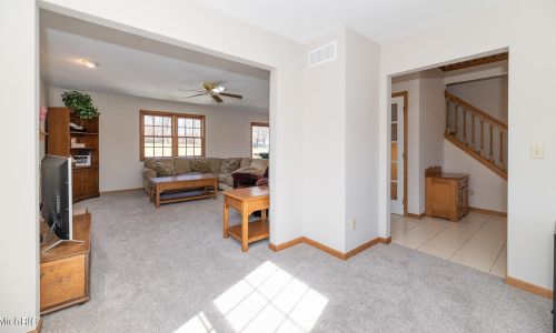 10400 Roger St, Kalamazoo MI 49002-7185 exterior