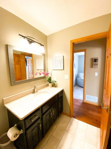 7643 31st St, Saint Paul MN 55128-4045 exterior