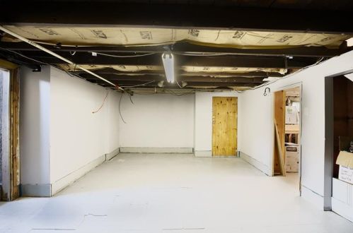 268 Morin St, Woonsocket RI  02895-2333 exterior