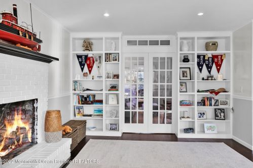 513 Clb Dr, Point Pleasant Beach NJ 08742-5017 exterior