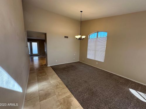 2240 Crest Ln, Phoenix, AZ 85024-6503