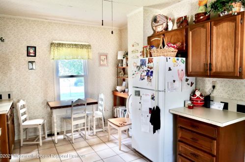 225 Cedar St, Oakhurst NJ 07755-1509 exterior