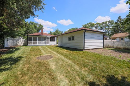 804 Fairfield Ave, Elmhurst IL  60126-4711 exterior