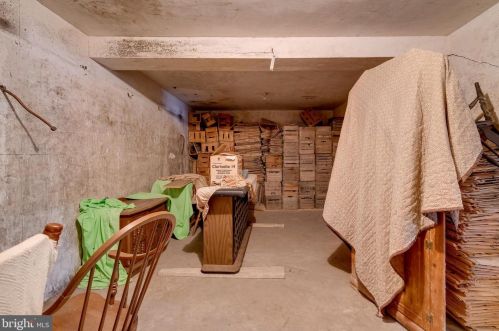 10 Grandview Ave, Lancaster PA 17603-6671 exterior