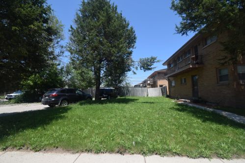 6001 62, Milwaukee WI 53218-1506 exterior