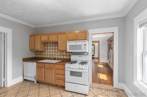 912 Virginia St, Grand Rapids MI 49506-1511 exterior