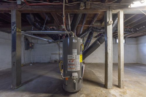 205 Maple St, Kalamazoo MI 49001-2814 exterior