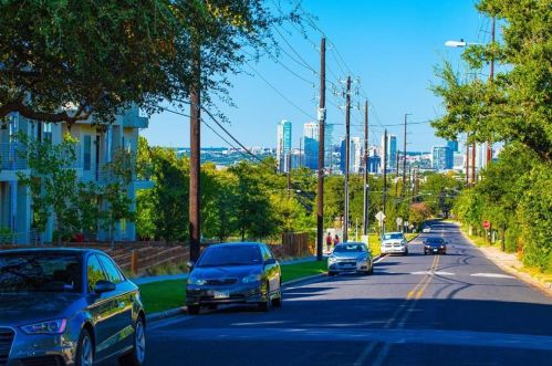 2805 Dulce Ln, Austin TX  78704 exterior