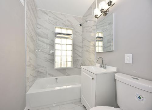 5504 33rd St, Milwaukee WI  53221-4026 exterior