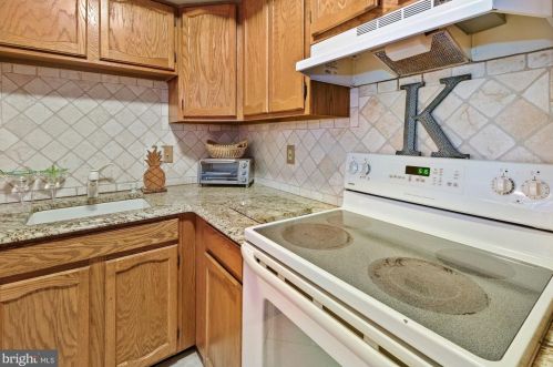 216 Northbrook Dr, Media PA 19063-5124 exterior