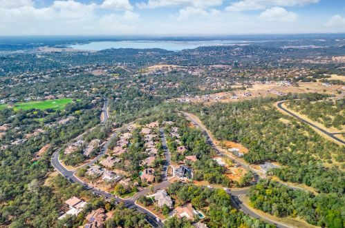 3840 Greenview Dr, Folsom CA  95762-5218 exterior