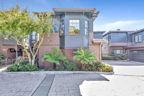 53 De Silva Island Dr, Mill Valley, CA 94941-3026