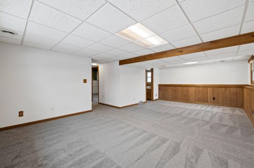 5946 33, Milwaukee WI 53221-4724 exterior