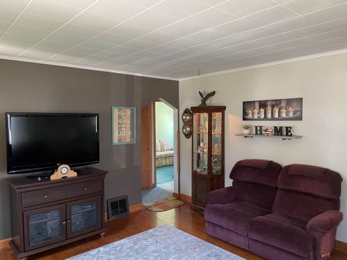 427 30th St, Manitowoc, WI 54220-3605